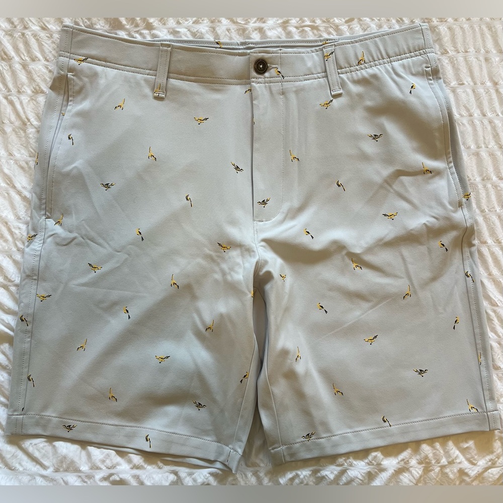 Under Armour Men’s Golf Shorts, Sz 36